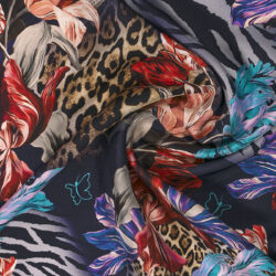Foulard 100% Seta Leopard 70x70 cm - immagine 3